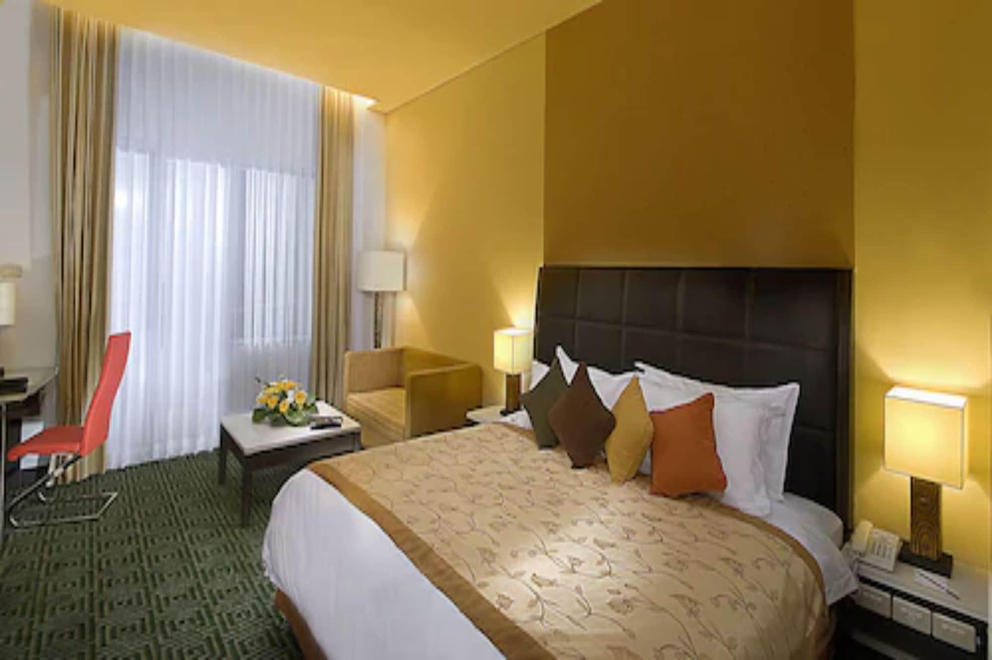 Golden Flower By Kagum Hotels Bandung Ngoại thất bức ảnh