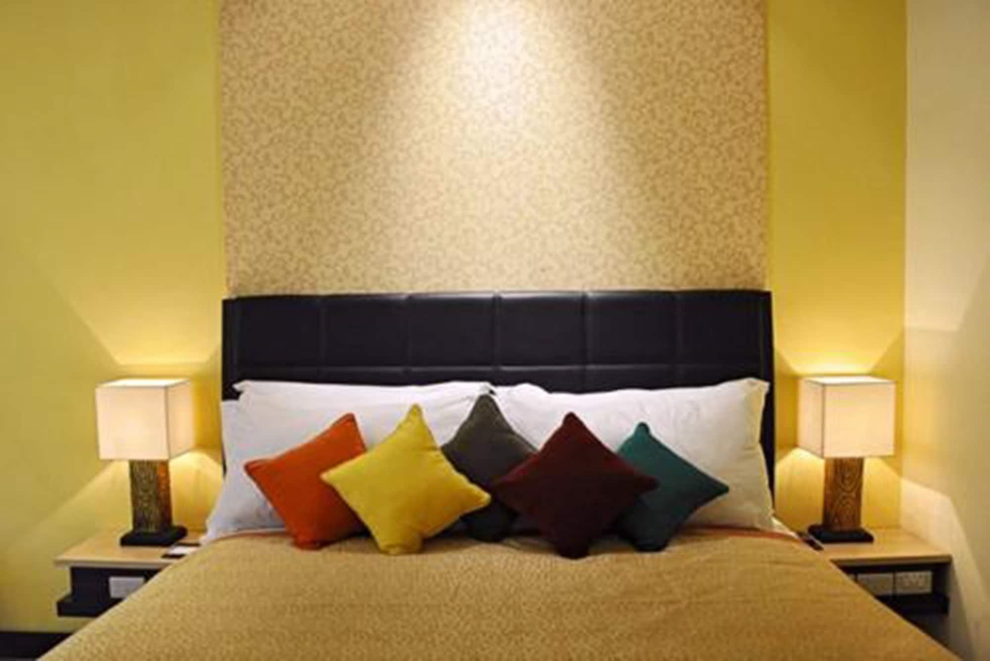 Golden Flower By Kagum Hotels Bandung Ngoại thất bức ảnh