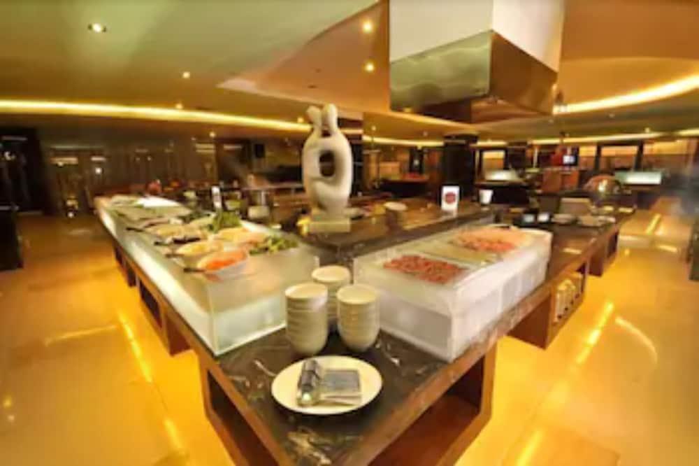 Golden Flower By Kagum Hotels Bandung Ngoại thất bức ảnh