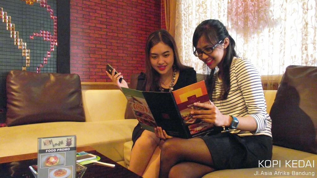 Golden Flower By Kagum Hotels Bandung Ngoại thất bức ảnh