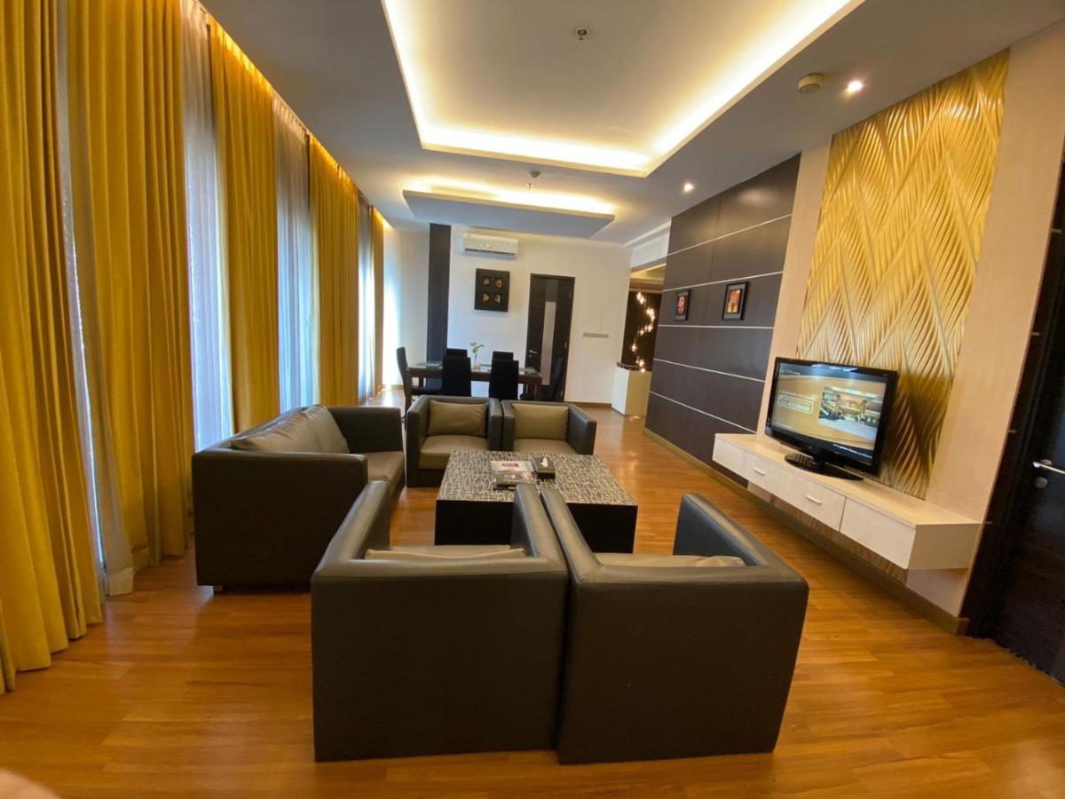 Golden Flower By Kagum Hotels Bandung Ngoại thất bức ảnh